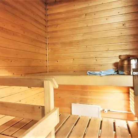 Kotimaailma - Tilava Saunallinen & Parvekkeellinen Kaksio - Verstaankatu Apartament *