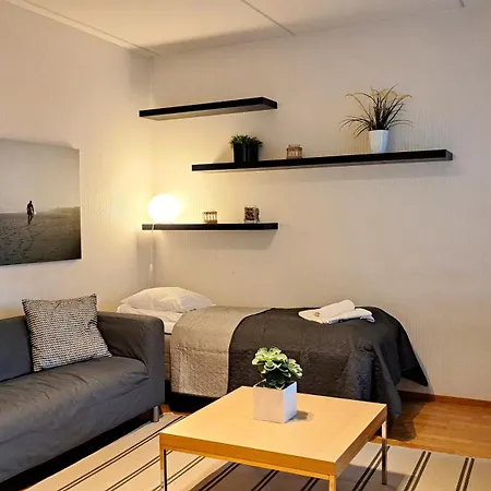 Appartement Kotimaailma - Tilava Saunallinen & Parvekkeellinen Kaksio - Verstaankatu *